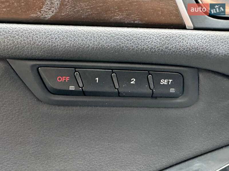 Позашляховик / Кросовер Audi Q5 2016 в Києві фото 17 Позашляховик / Кросовер Audi Q5 2016 в Києві