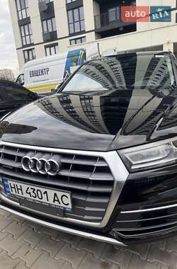 Внедорожник / Кроссовер Audi Q5 2017 в Одессе