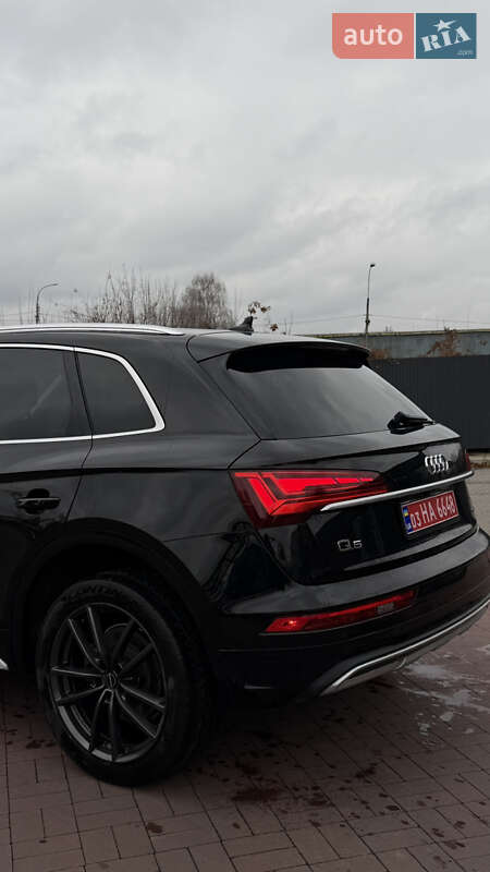 Позашляховик / Кросовер Audi Q5 2020 в Рівному