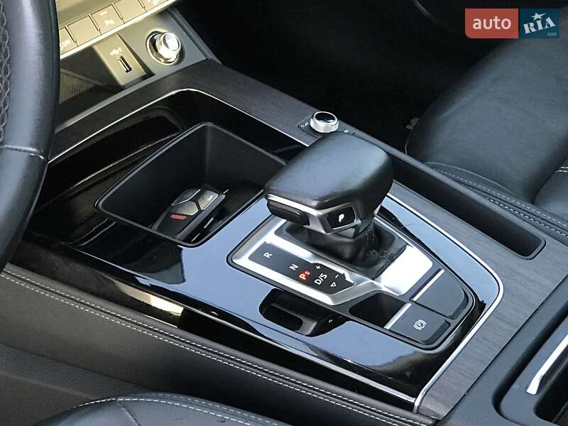 Позашляховик / Кросовер Audi Q5 2022 в Києві фото 27 Позашляховик / Кросовер Audi Q5 2022 в Києві