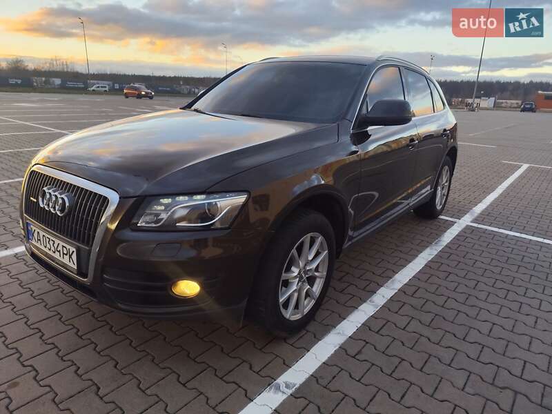Позашляховик / Кросовер Audi Q5 2011 в Києві