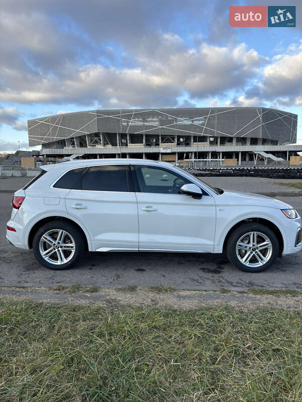 Позашляховик / Кросовер Audi Q5 2021 в Львові фото 4 Позашляховик / Кросовер Audi Q5 2021 в Львові