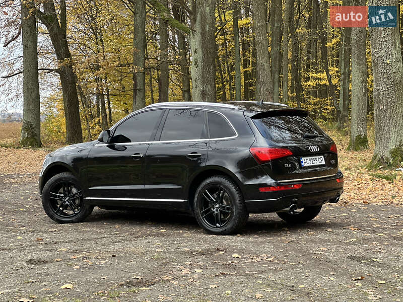 Позашляховик / Кросовер Audi Q5 2015 в Луцьку