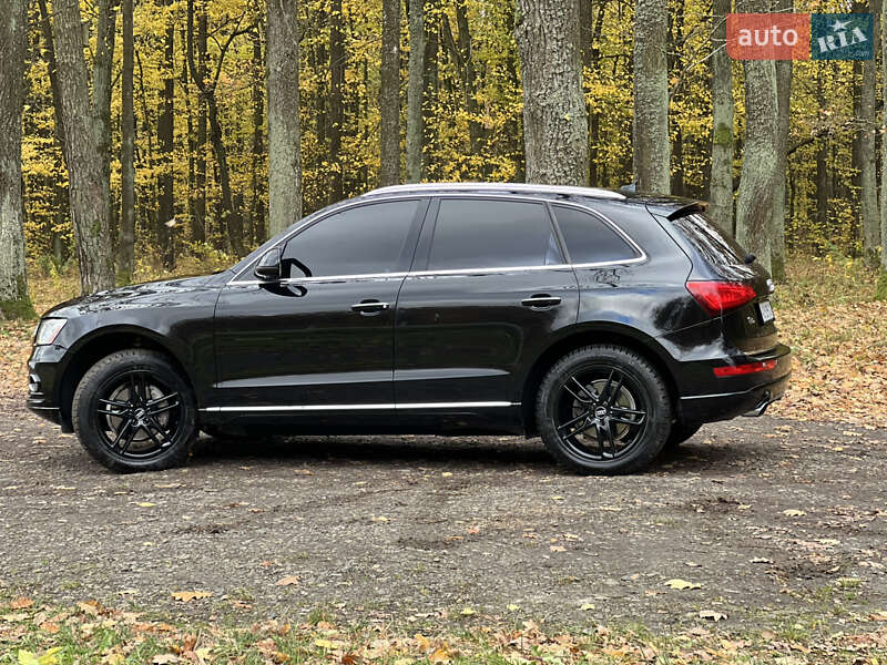 Позашляховик / Кросовер Audi Q5 2015 в Луцьку