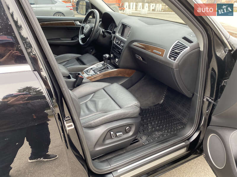 Позашляховик / Кросовер Audi Q5 2016 в Києві