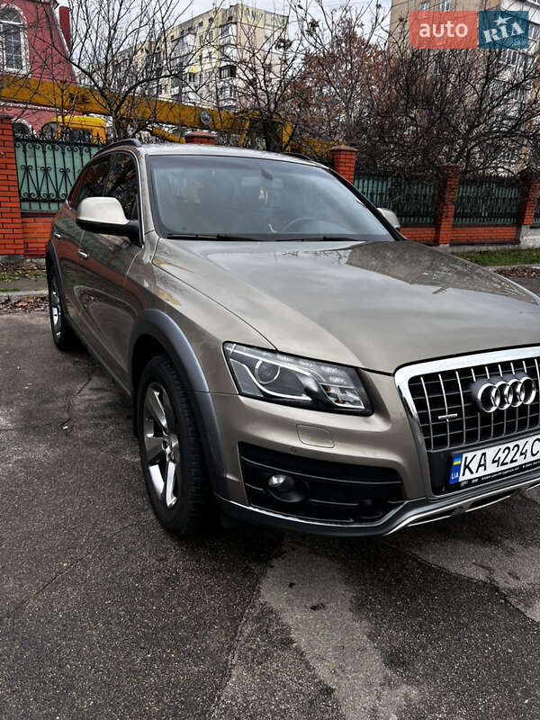 Позашляховик / Кросовер Audi Q5 2011 в Києві