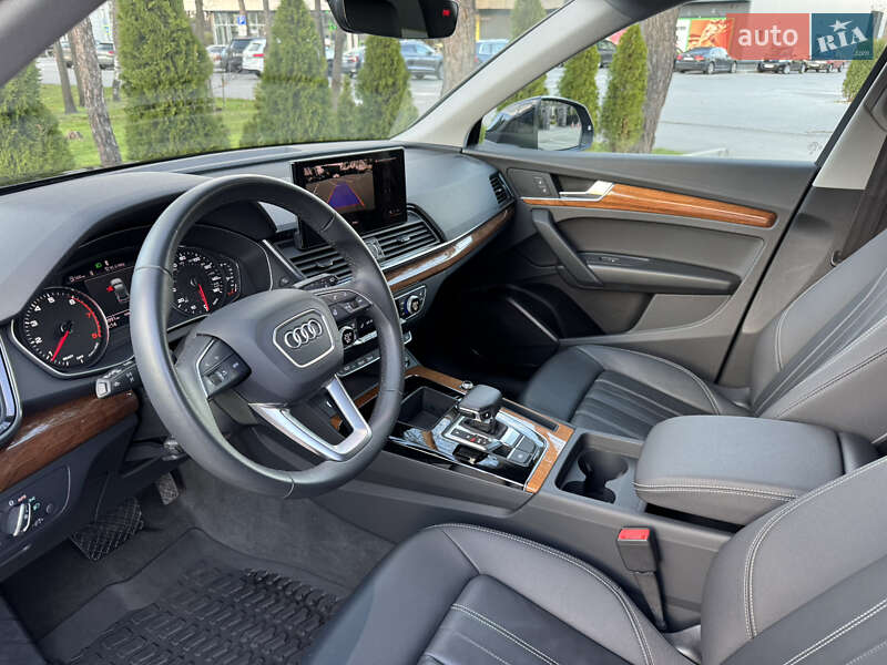 Внедорожник / Кроссовер Audi Q5 2023 в Киеве