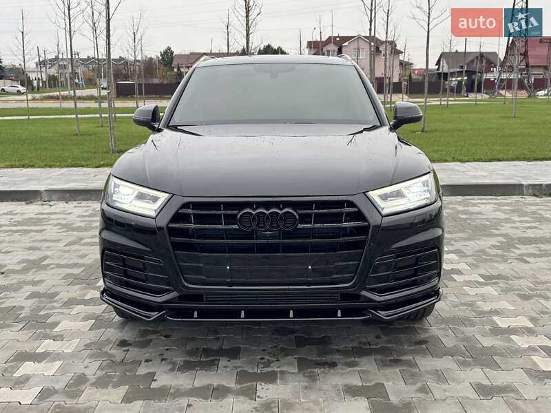 Позашляховик / Кросовер Audi Q5 2019 в Києві