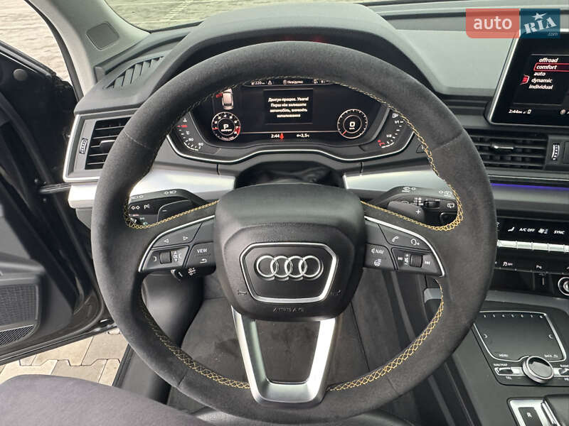 Позашляховик / Кросовер Audi Q5 2019 в Києві