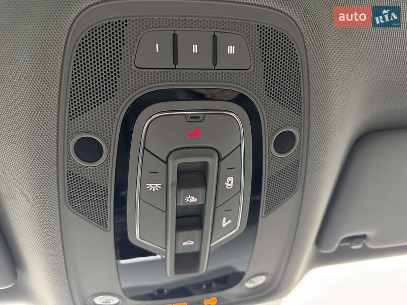 Позашляховик / Кросовер Audi Q5 2019 в Києві