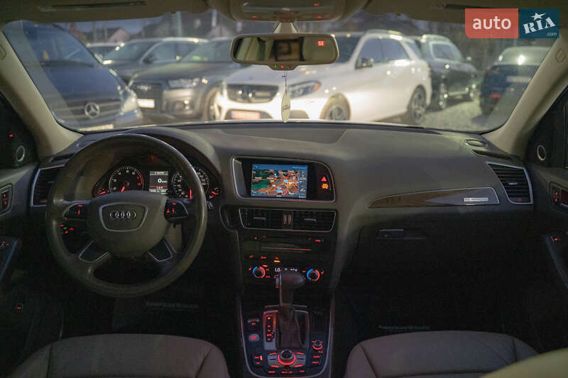 Внедорожник / Кроссовер Audi Q5 2016 в Черновцах