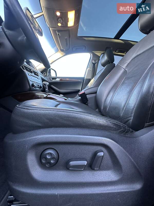 Позашляховик / Кросовер Audi Q5 2012 в Білогородці