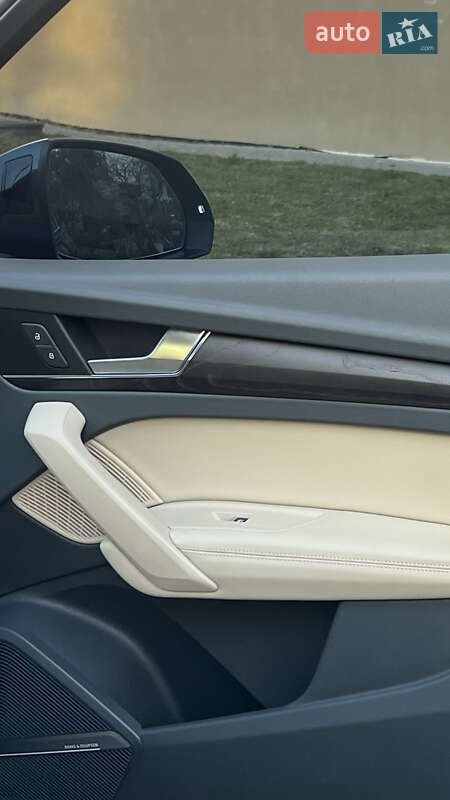 Позашляховик / Кросовер Audi Q5 2019 в Львові