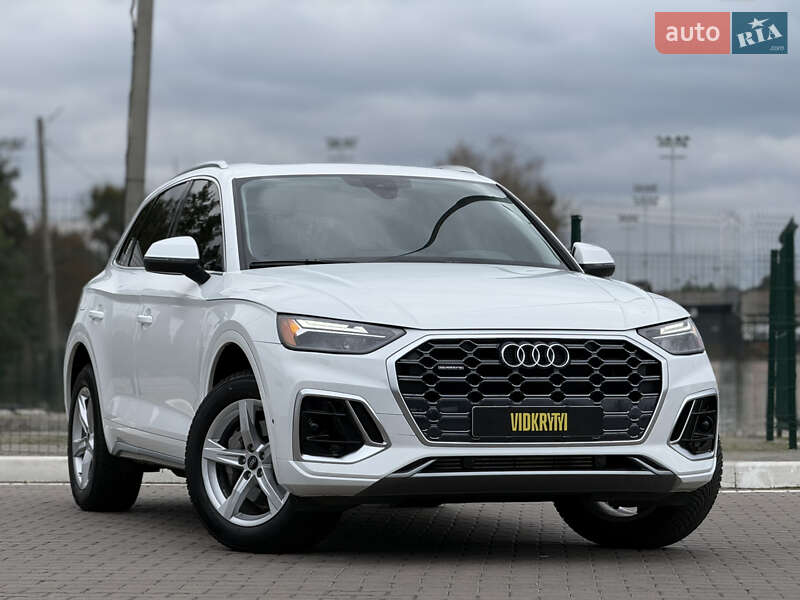 Внедорожник / Кроссовер Audi Q5 2021 в Киеве