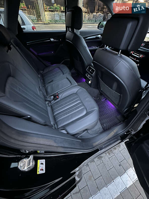 Позашляховик / Кросовер Audi Q5 2018 в Первомайську