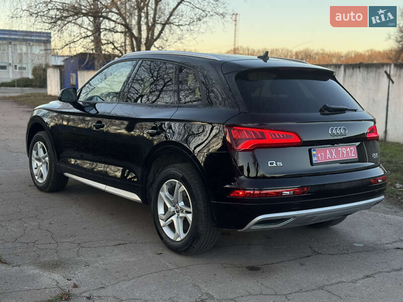 Позашляховик / Кросовер Audi Q5 2018 в Лубнах фото 33 Позашляховик / Кросовер Audi Q5 2018 в Лубнах