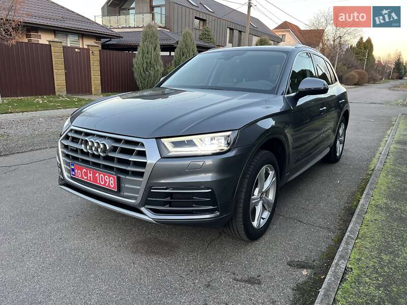 Позашляховик / Кросовер Audi Q5 2020 в Києві фото 5 Позашляховик / Кросовер Audi Q5 2020 в Києві
