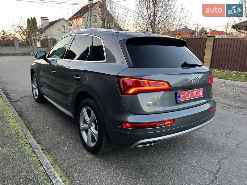 Позашляховик / Кросовер Audi Q5 2020 в Києві фото 9 Позашляховик / Кросовер Audi Q5 2020 в Києві