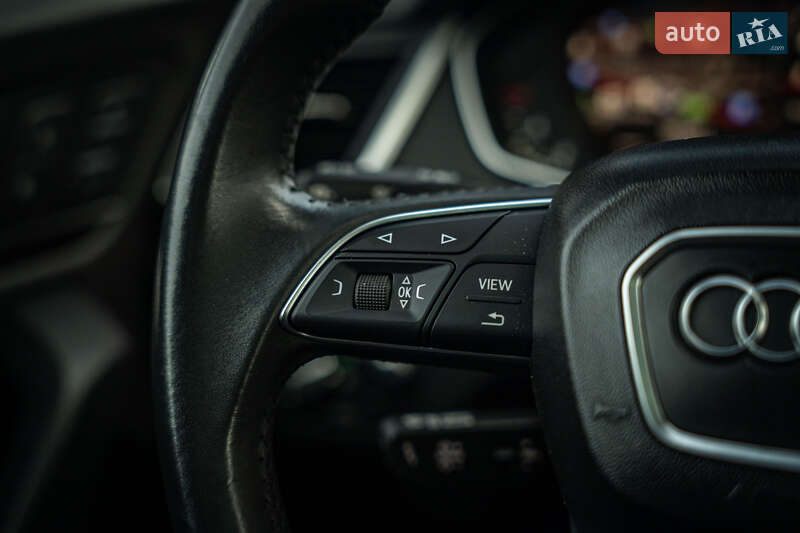 Внедорожник / Кроссовер Audi Q5 2018 в Черновцах