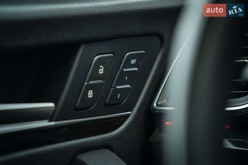 Внедорожник / Кроссовер Audi Q5 2018 в Черновцах