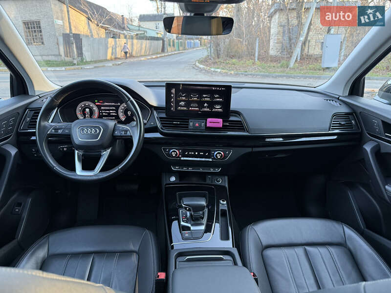 Позашляховик / Кросовер Audi Q5 2021 в Києві