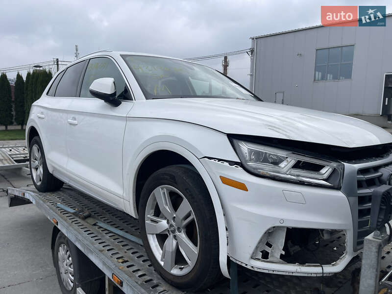Позашляховик / Кросовер Audi Q5 2019 в Рівному