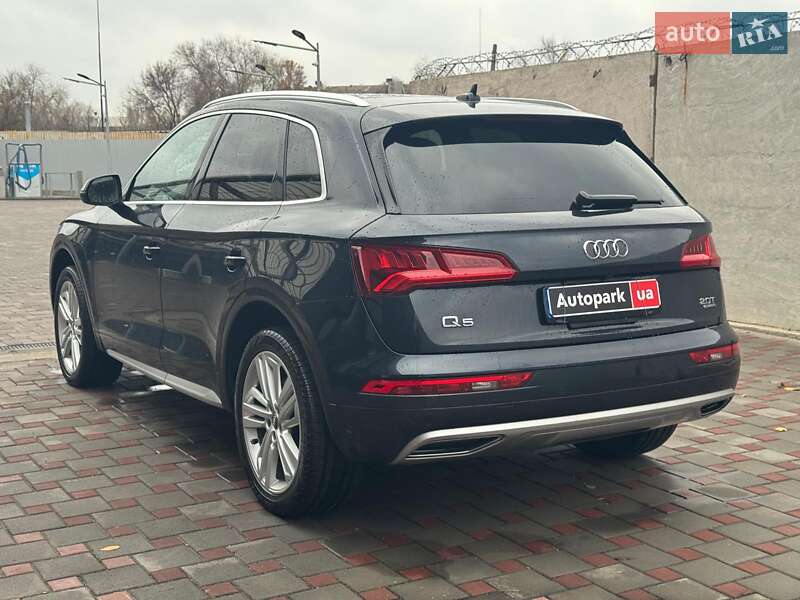 Позашляховик / Кросовер Audi Q5 2017 в Запоріжжі
