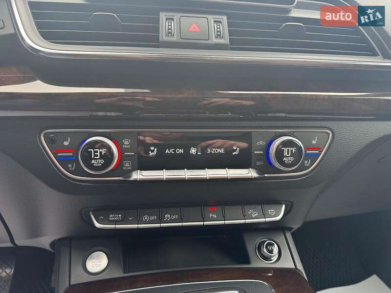 Позашляховик / Кросовер Audi Q5 2017 в Запоріжжі