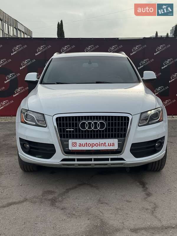 Внедорожник / Кроссовер Audi Q5 2011 в Сумах