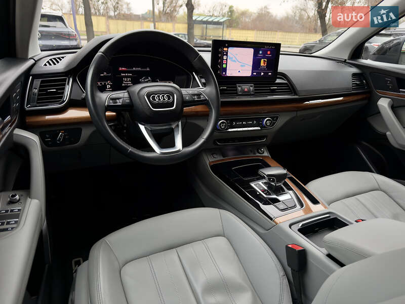 Позашляховик / Кросовер Audi Q5 2021 в Рівному