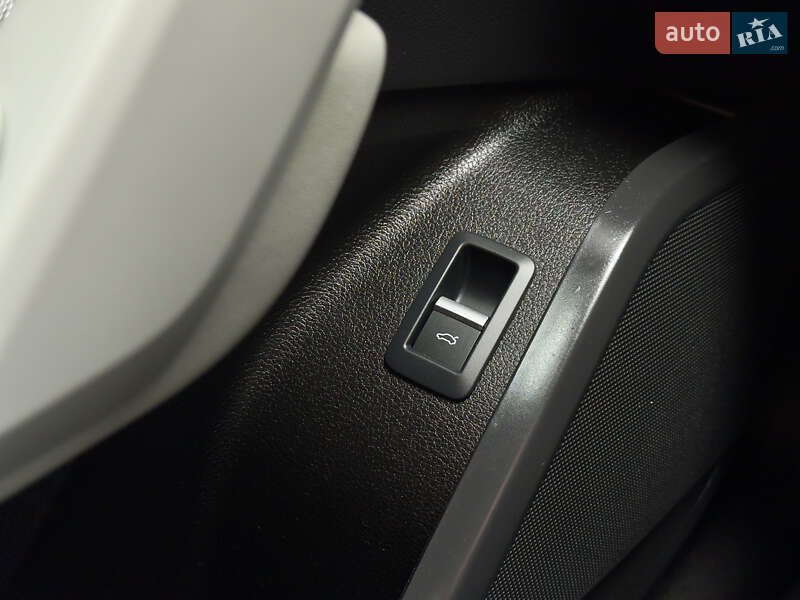 Позашляховик / Кросовер Audi Q5 2021 в Рівному