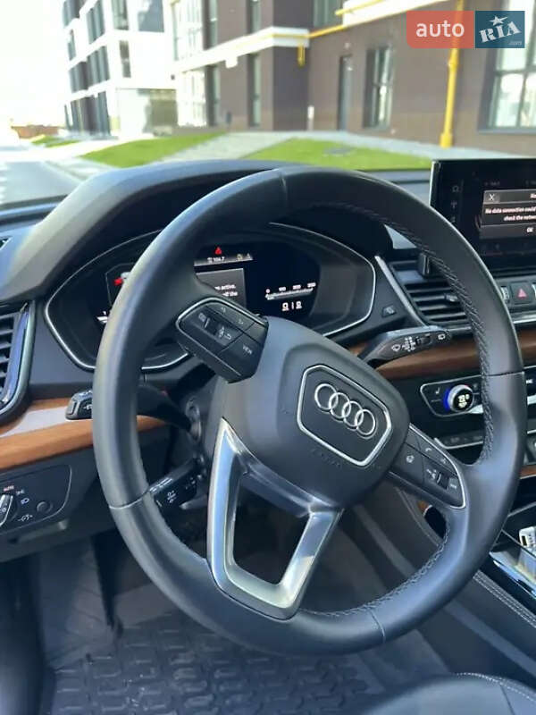 Внедорожник / Кроссовер Audi Q5 2021 в Львове