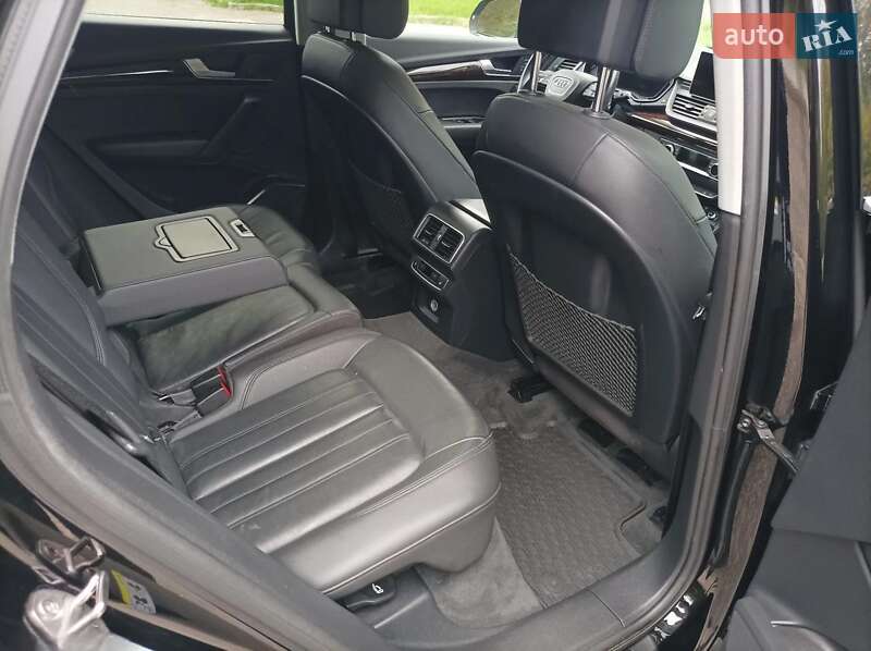 Внедорожник / Кроссовер Audi Q5 2018 в Киеве