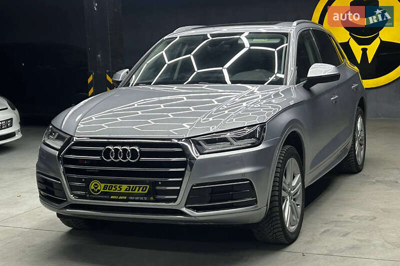 Позашляховик / Кросовер Audi Q5 2018 в Чернівцях