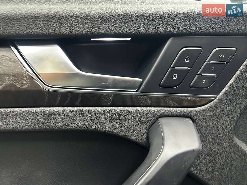 Позашляховик / Кросовер Audi Q5 2018 в Чернівцях