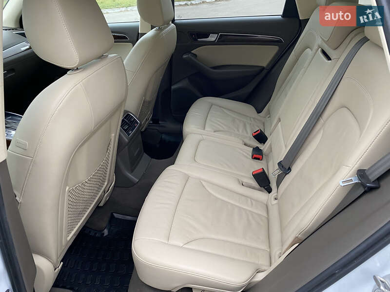 Внедорожник / Кроссовер Audi Q5 2014 в Сумах