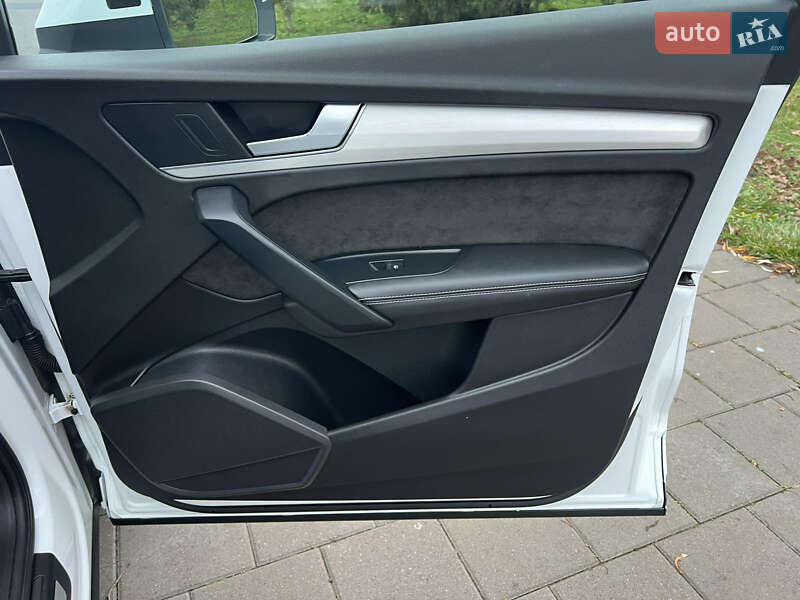 Позашляховик / Кросовер Audi Q5 2017 в Вінниці