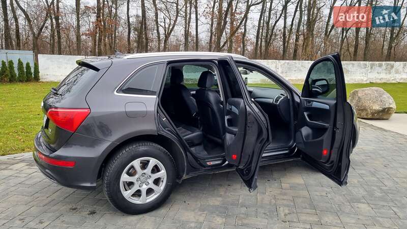 Внедорожник / Кроссовер Audi Q5 2012 в Луцке
