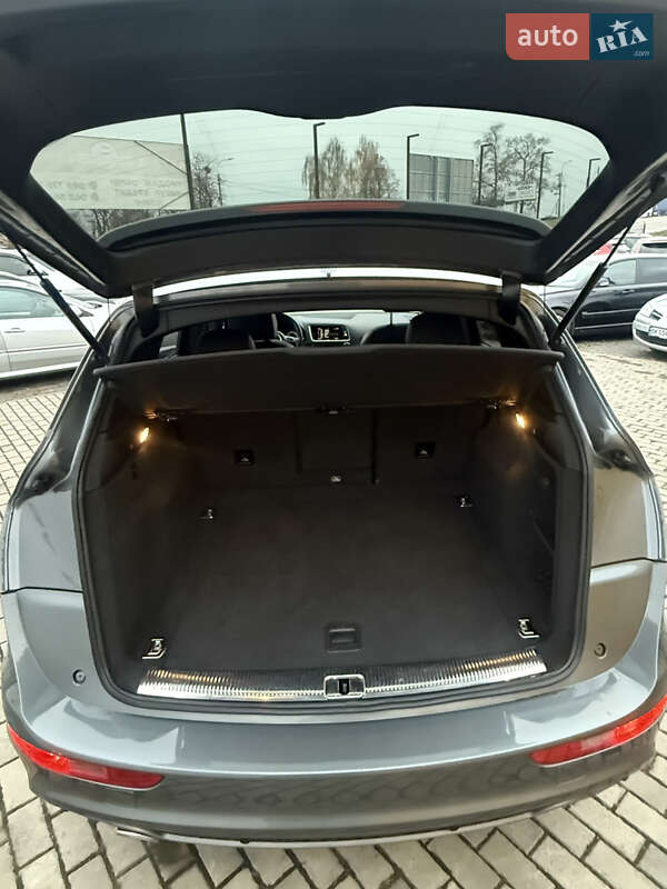 Позашляховик / Кросовер Audi Q5 2016 в Рівному