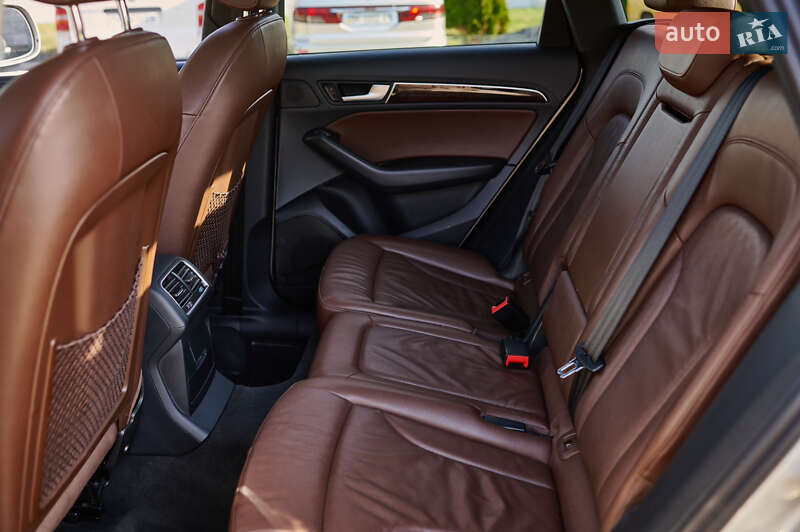 Внедорожник / Кроссовер Audi Q5 2013 в Ровно