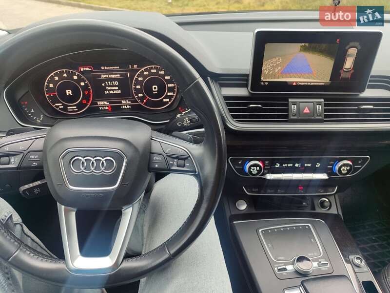 Внедорожник / Кроссовер Audi Q5 2018 в Хмельницком