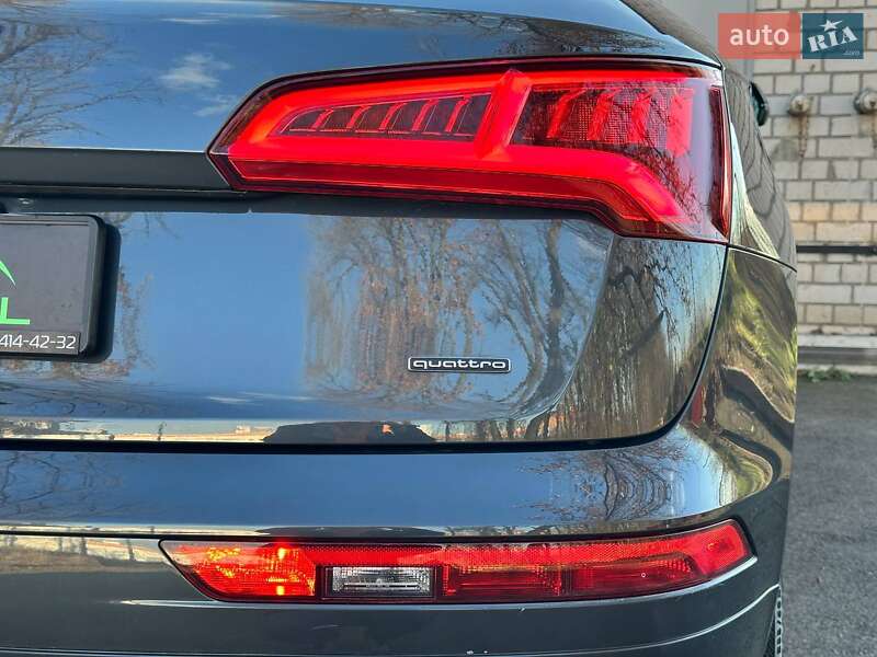 Внедорожник / Кроссовер Audi Q5 2020 в Киеве