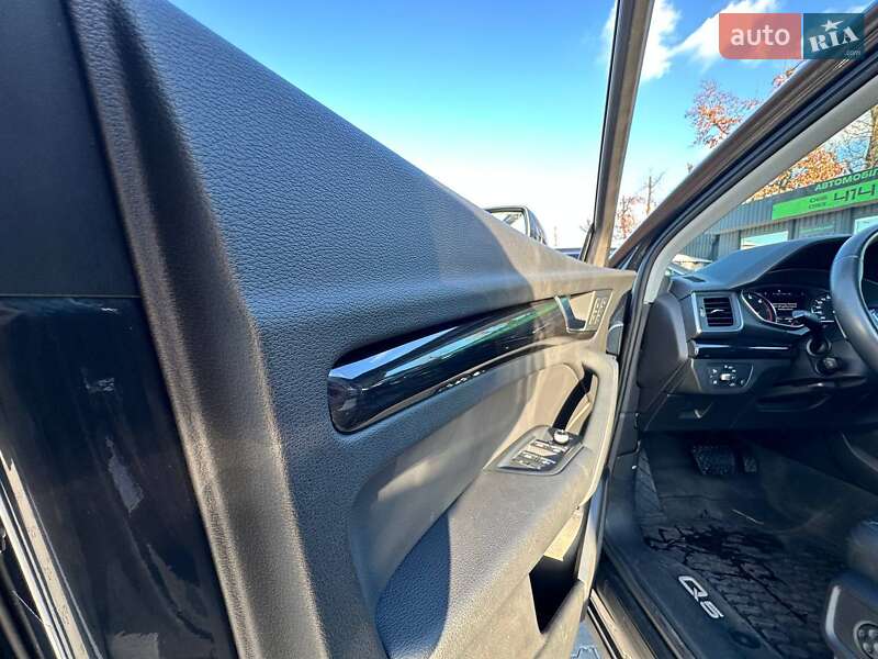 Внедорожник / Кроссовер Audi Q5 2020 в Киеве