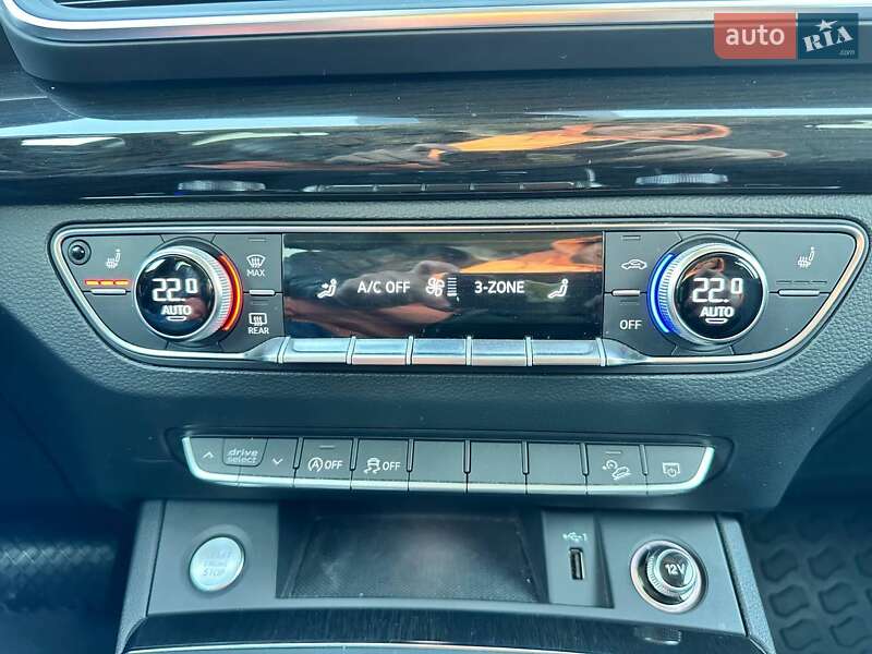 Внедорожник / Кроссовер Audi Q5 2020 в Киеве