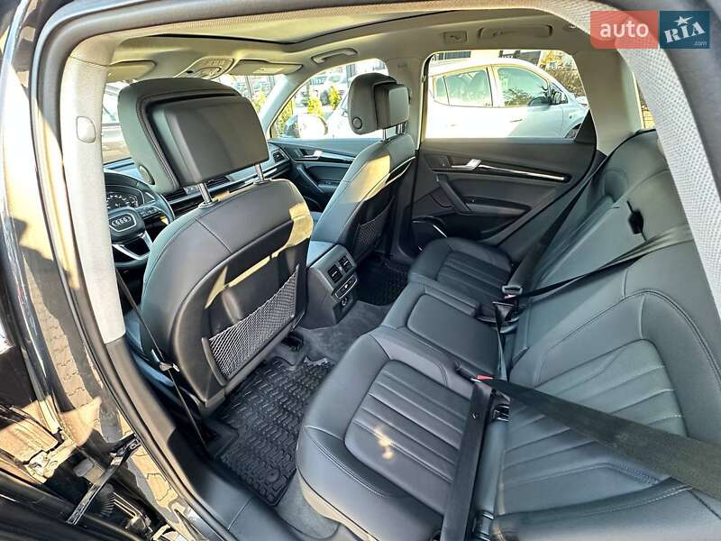Внедорожник / Кроссовер Audi Q5 2020 в Киеве