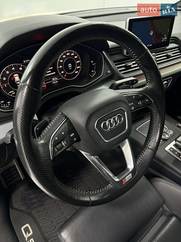 Позашляховик / Кросовер Audi Q5 2017 в Одесі