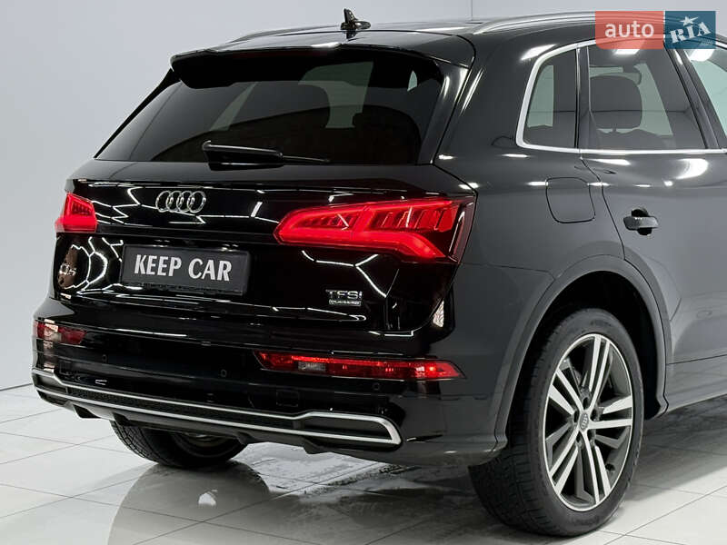 Позашляховик / Кросовер Audi Q5 2017 в Одесі