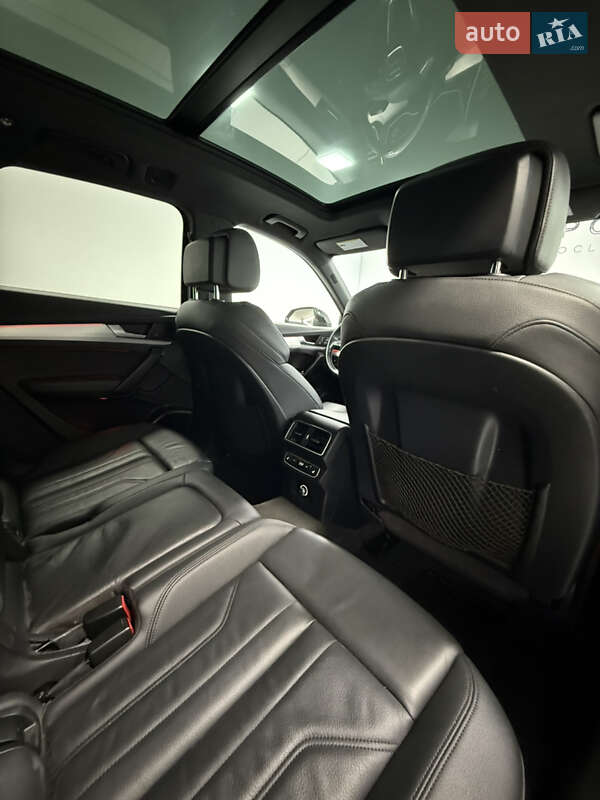 Позашляховик / Кросовер Audi Q5 2017 в Одесі