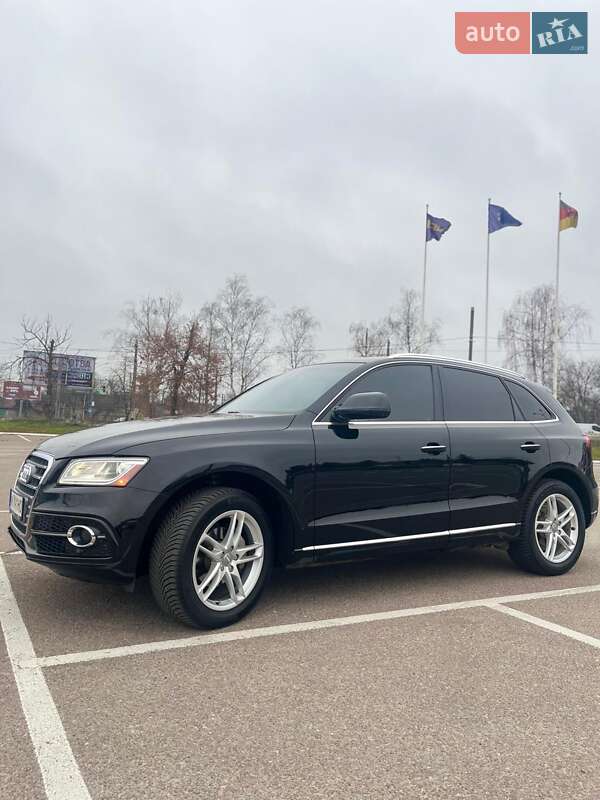 Позашляховик / Кросовер Audi Q5 2015 в Житомирі
