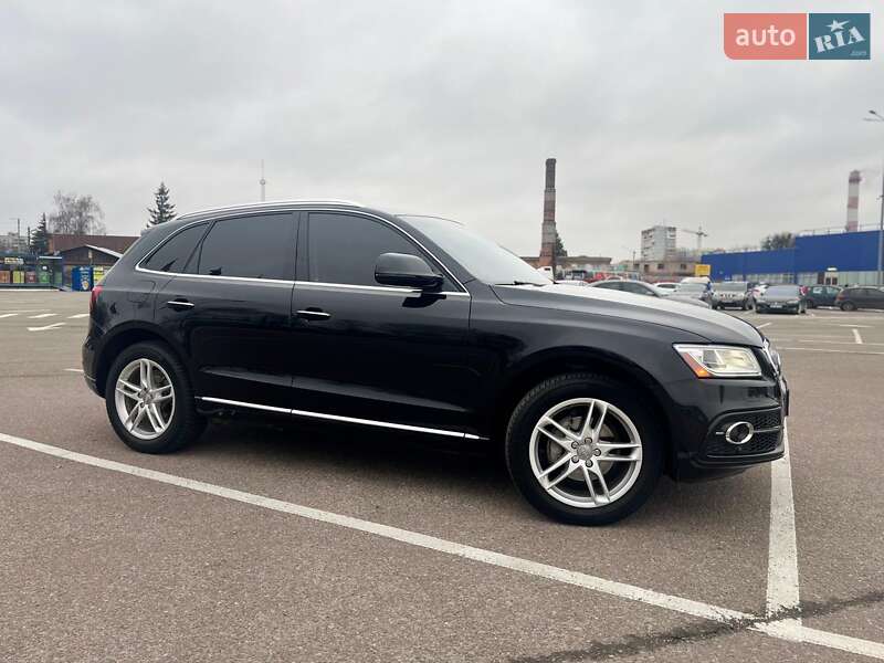 Позашляховик / Кросовер Audi Q5 2015 в Житомирі